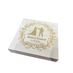 Drewniane pudełko na pieniądze